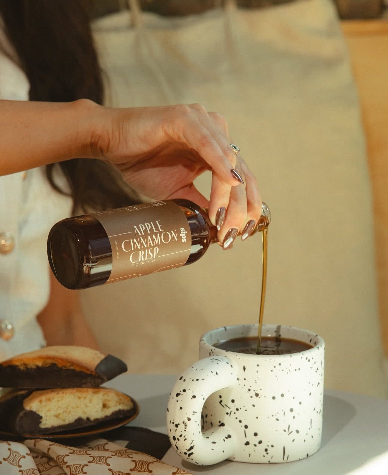 Glowout press-on nails and spray tan Chicago