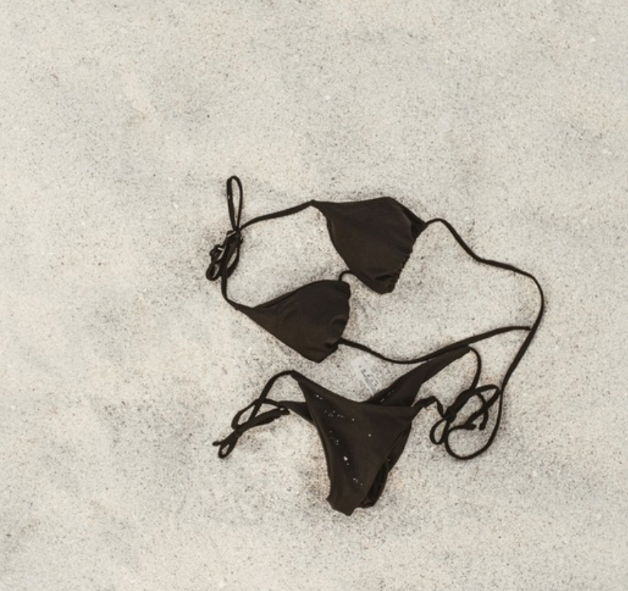 Glowout vibes downtown Chicago spray tan salon